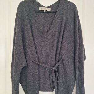 Remain gray sweater poncho size S‎